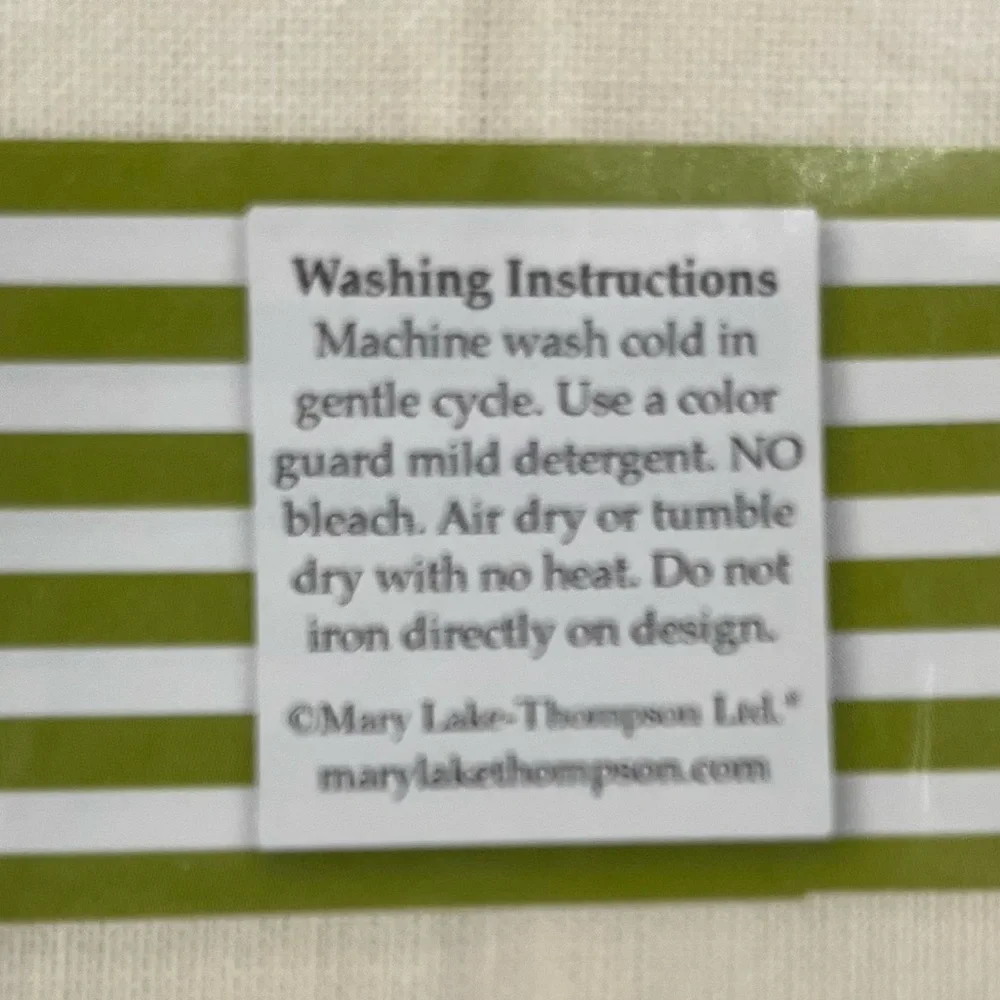 Mary Lake-Thompson Ltd. Guest Towels Fine Linen Pair Christmas Tree Solstice New